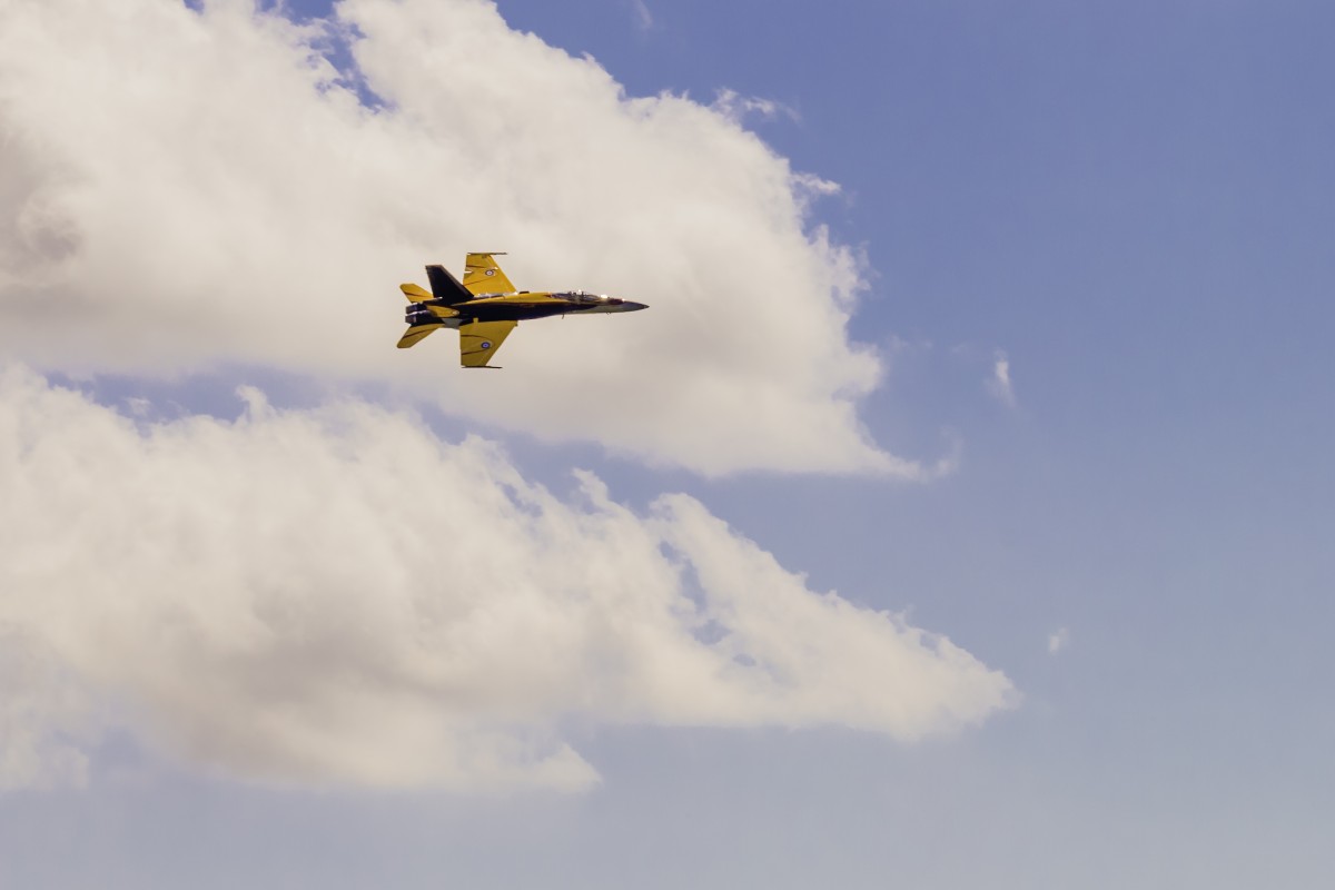 CF-18 Hornet Acrobatics at MB AirShow 2016